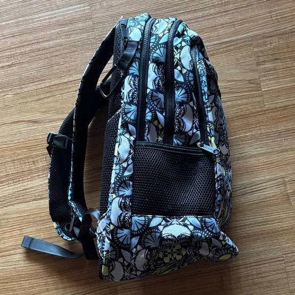 Vera Bradley “Plaza Medallion” Grand XL Backpack - Picture 5 of 16